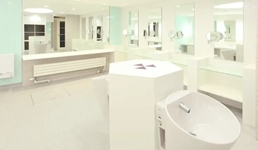 今出川キャンパス栄光館