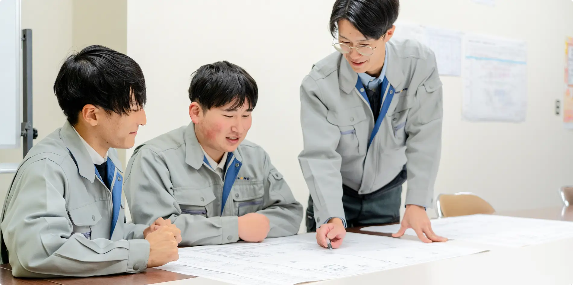 工事部 係員　O.T